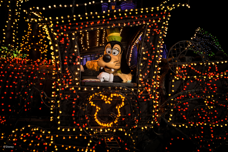 Main Street Electrical parade Disneyland